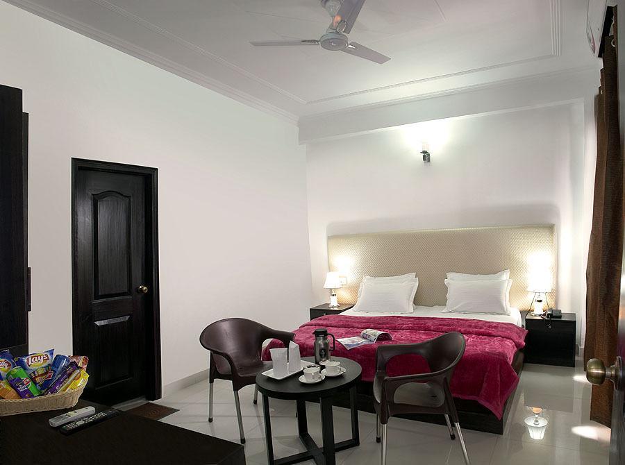 Rishikesh Inn By One Hotels Rishīkesh Δωμάτιο φωτογραφία